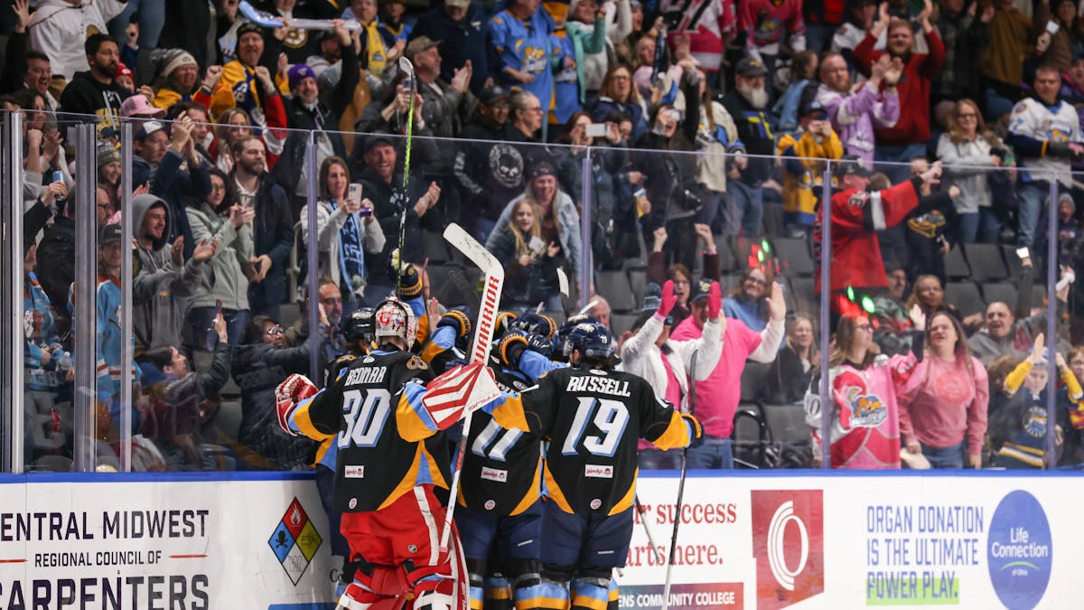 Hawkins gets OT winner against Cincinnati