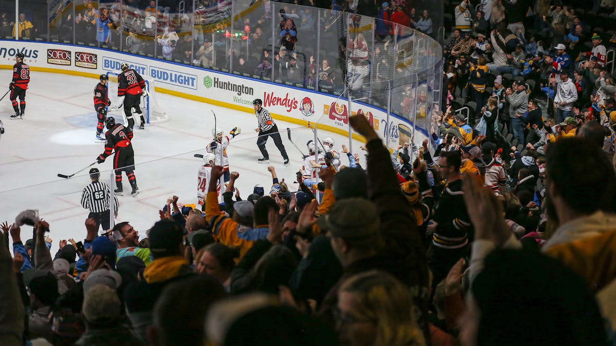 Kick off 2025 at a Walleye game this month