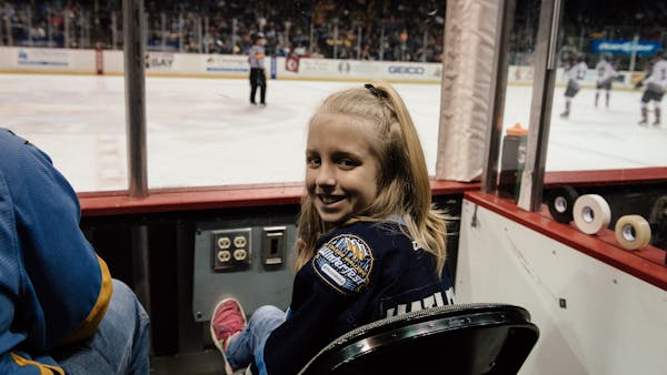 A1 Rinkside Center Ice Seats